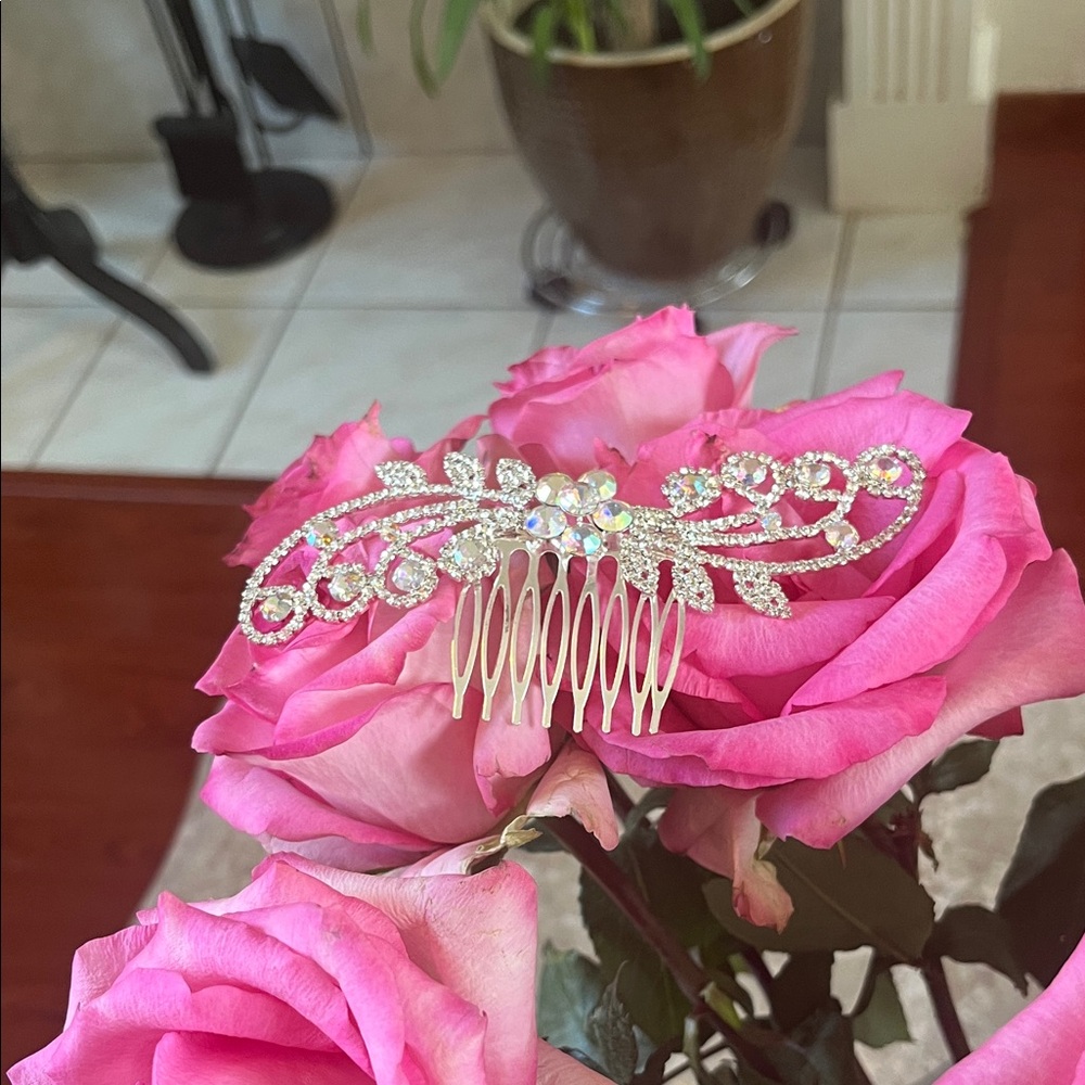 Elegant Silver Hair Comb with Crystals